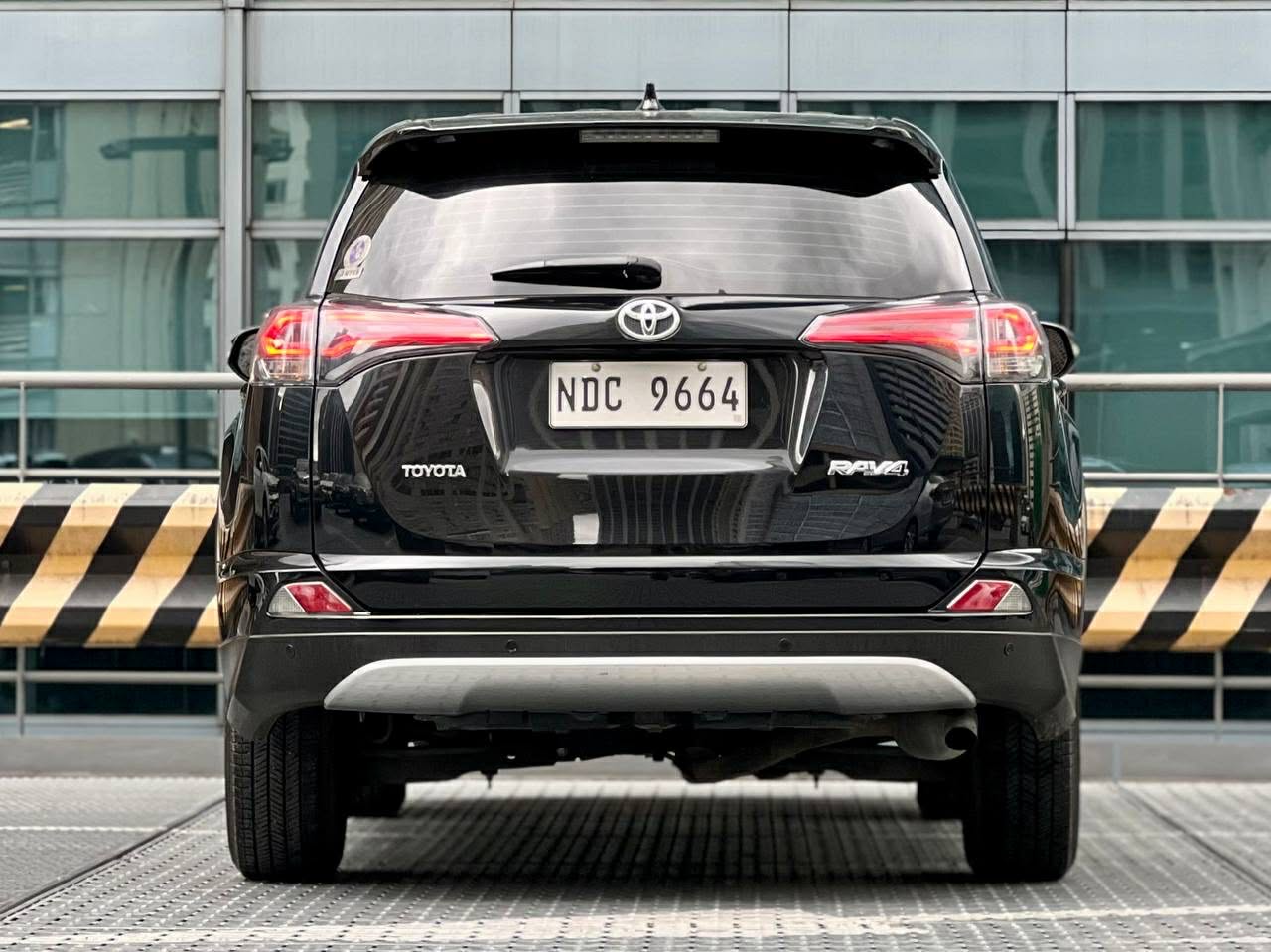 2017 Toyota Rav4 2.5 4x2, Automatic, Gas