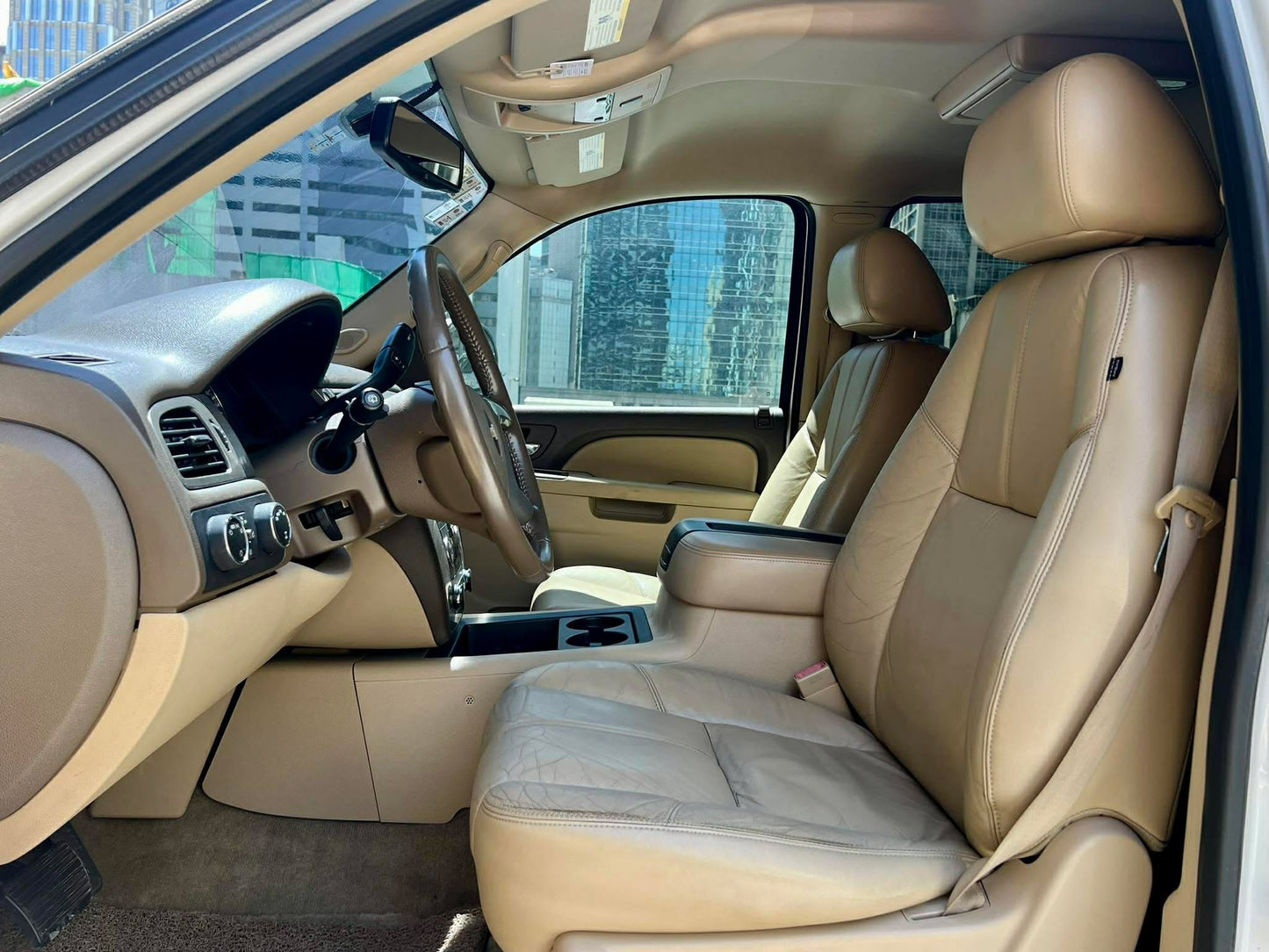 2012 Chevrolet Suburban 4x4  V8 Z71 5.3, Automatic, Gas