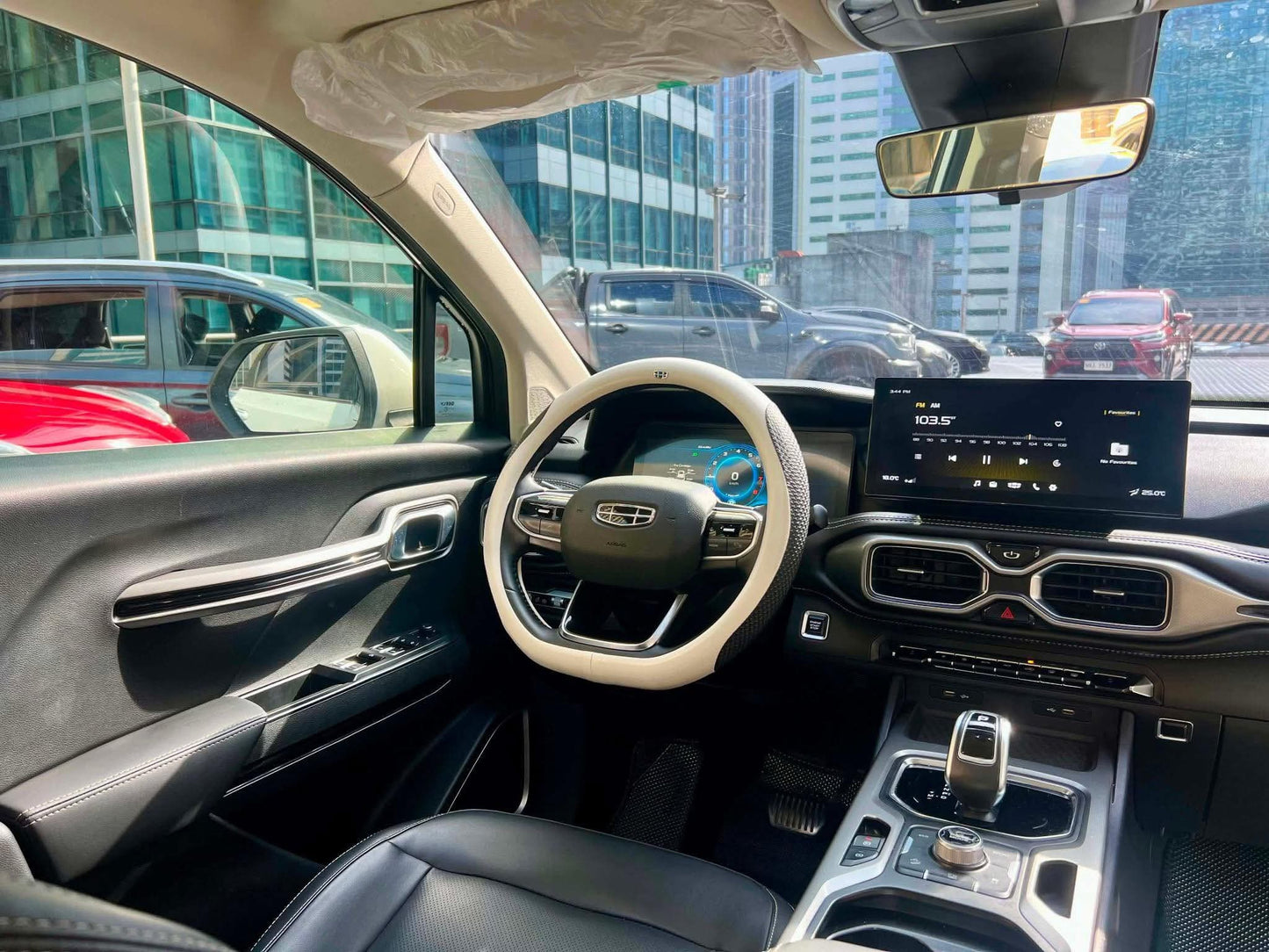 2022 Geely Okavango Urban Plus 1.5, Automatic, Gas