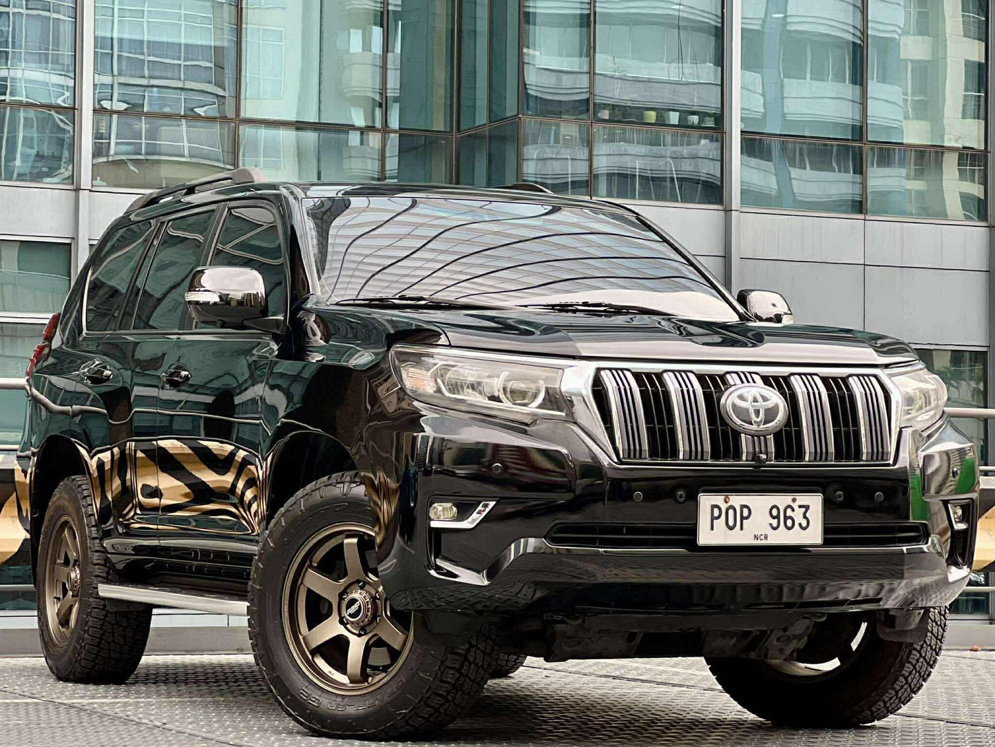 2011 Toyota Land Cruiser Prado VX 4.0 V6 4x4, Automatic, Gas