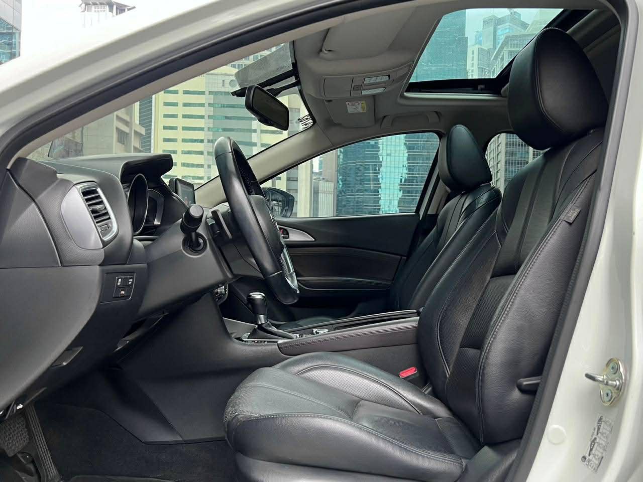 2017 Mazda 3 Speed 2.0 Hatchback, Automatic, Gas