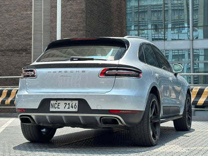 2016 Porsche Macan 2.0 Turbo, Automatic, Gas