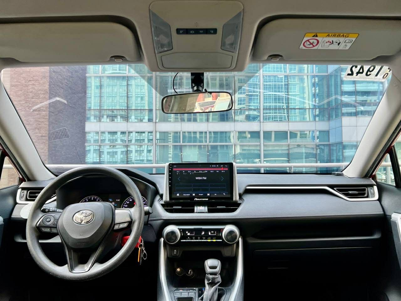 2019 Toyota Rav 4 4x2,  Automatic, Gas