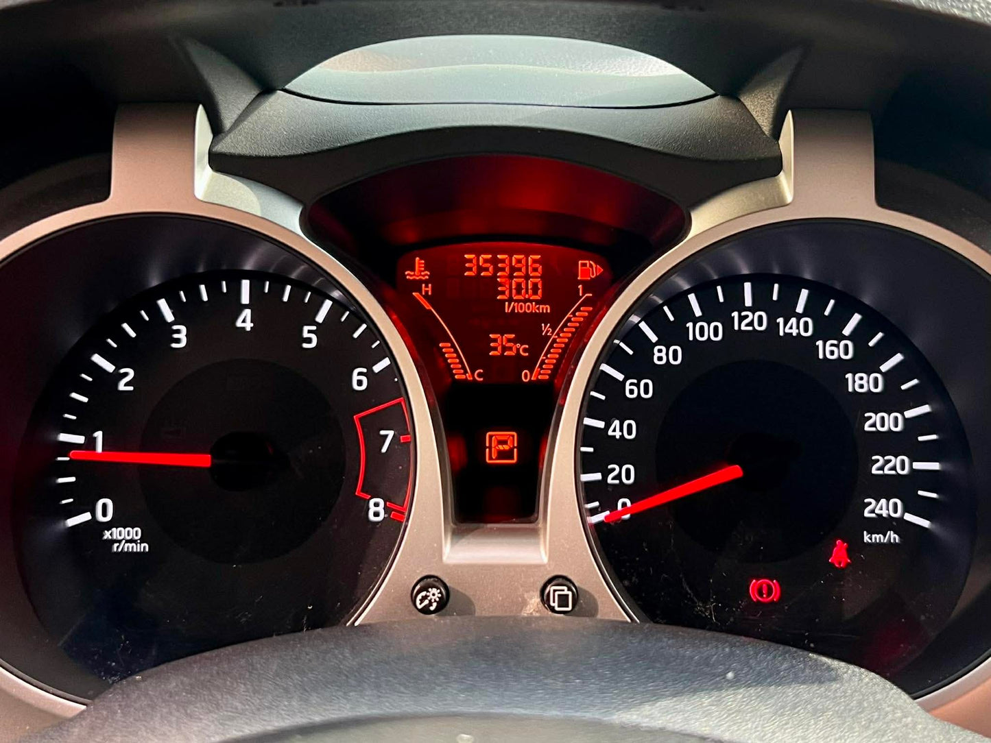2018 Nissan Juke NStyle 1.6, Automatic, Gas