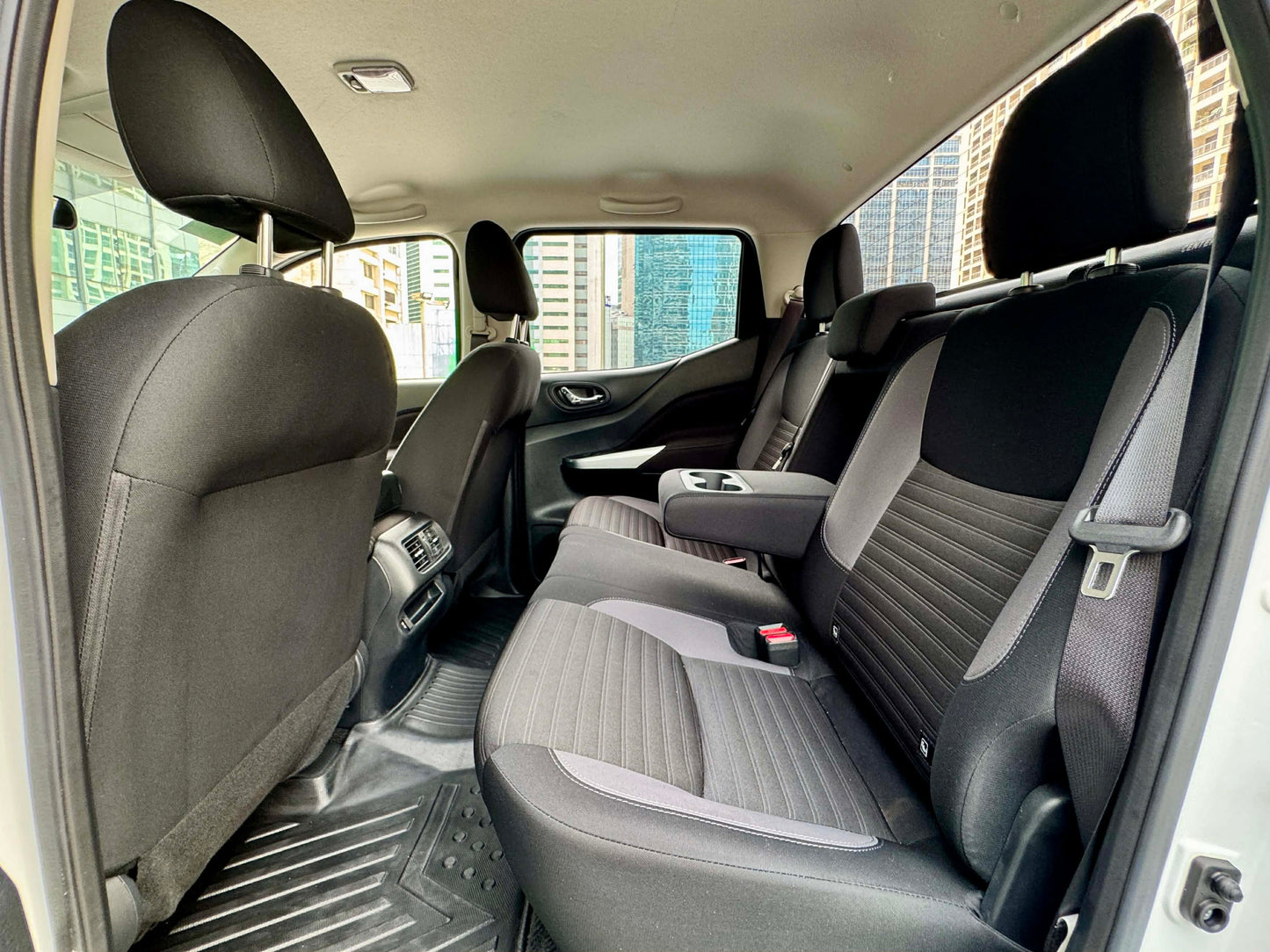 2023 Nissan Navara VE 4x2 2.5, Automatic, Diesel