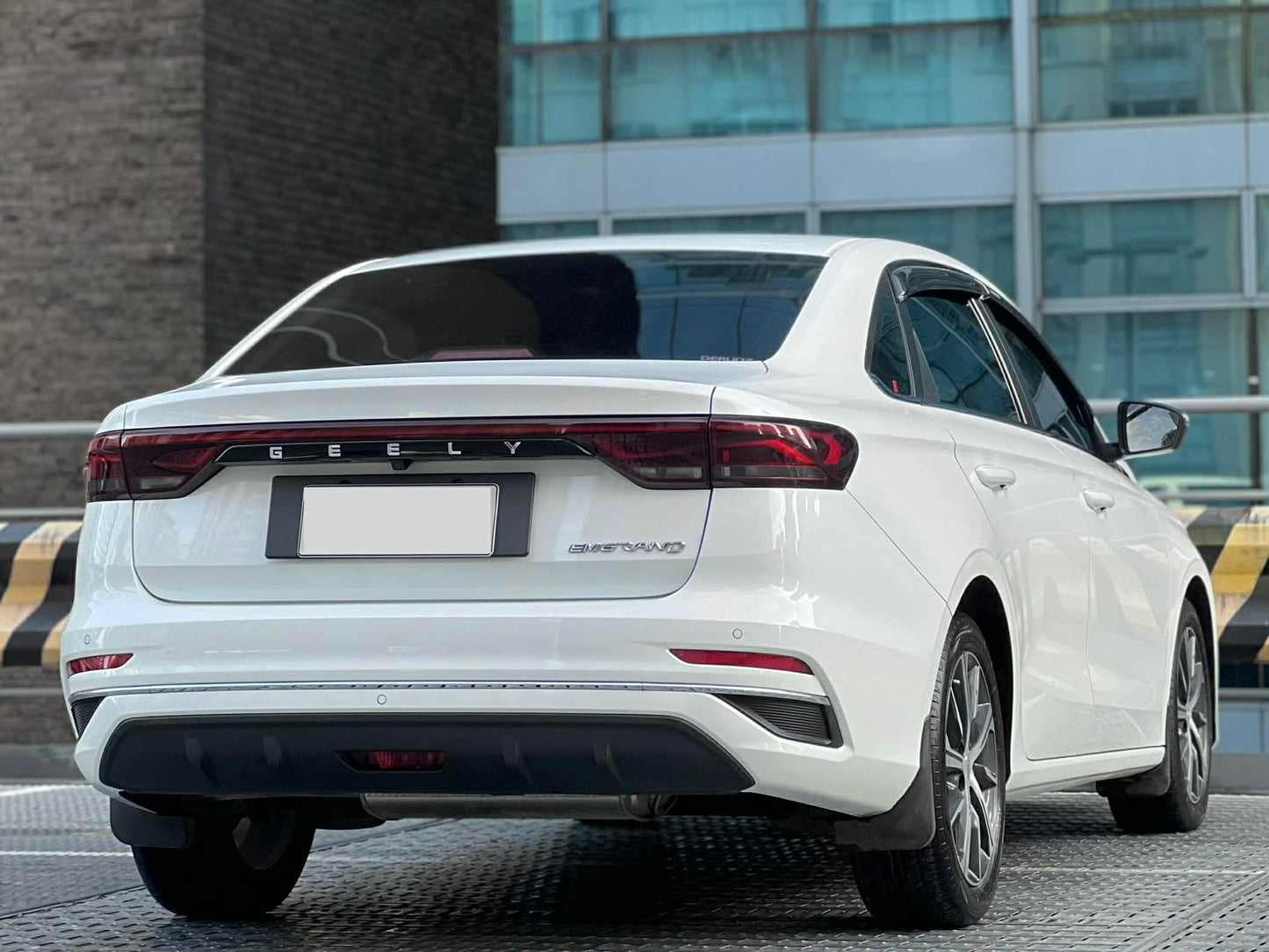 2023 Geely Emgrand Premium 1.5, Automatic, Gas