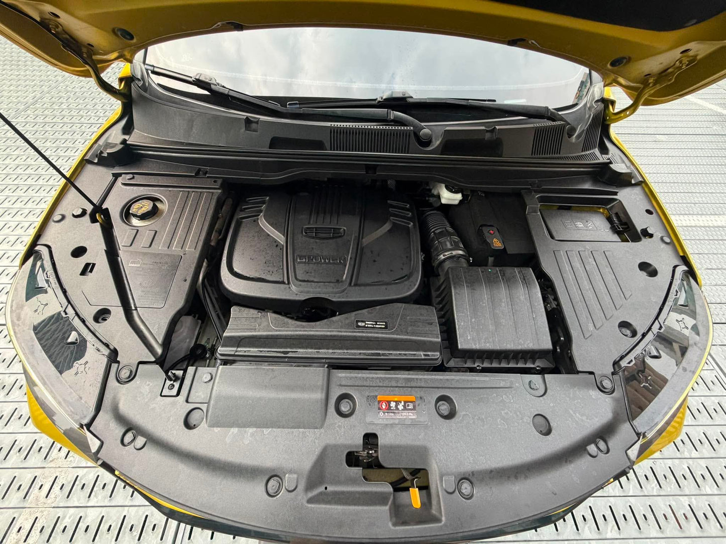 2023 Geely Coolray Sport SE 1.5 
Gas Automatic