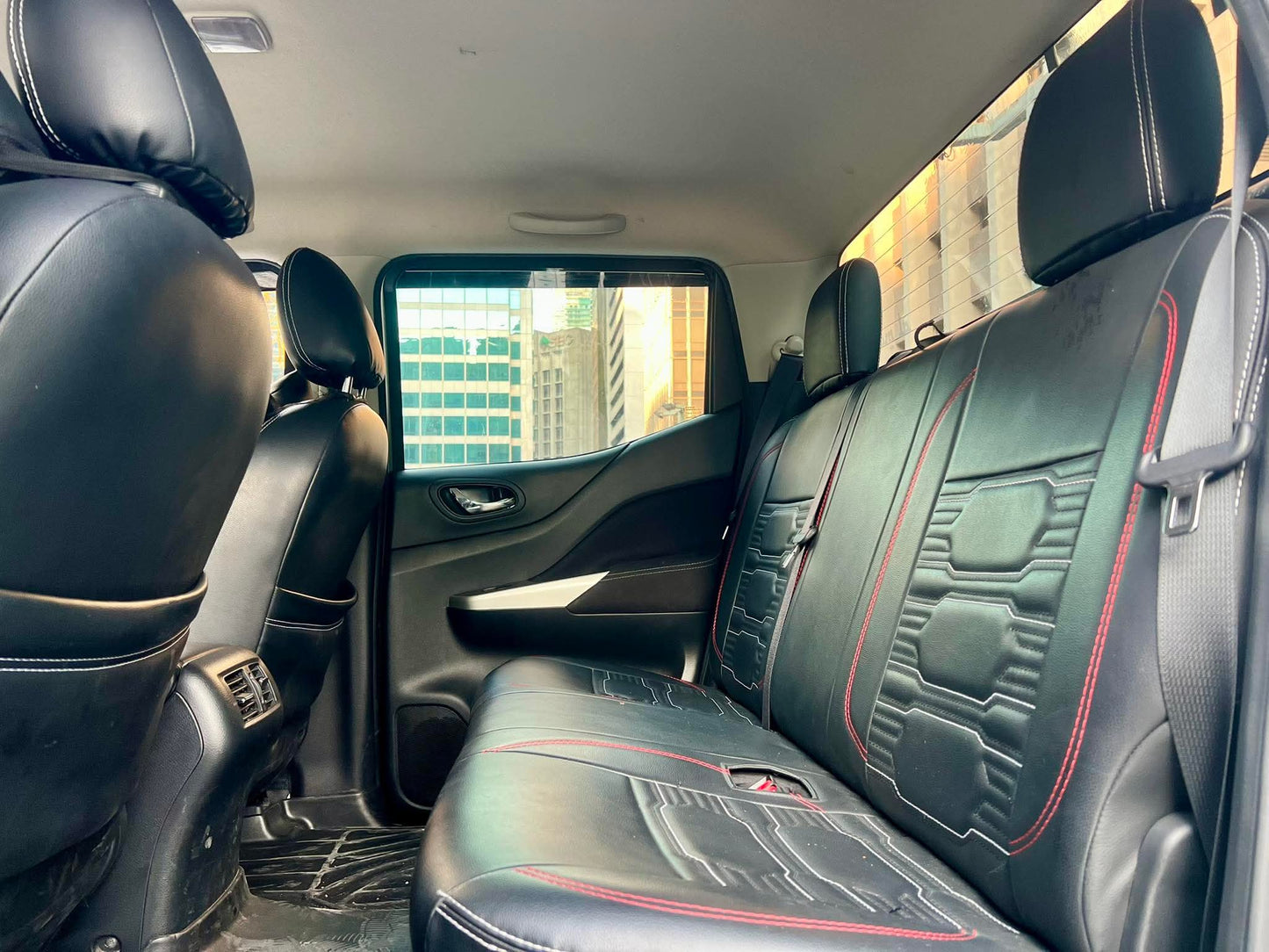 2021 Nissan Navara EL Calibre 4x2 2.5 Automatic Diesel