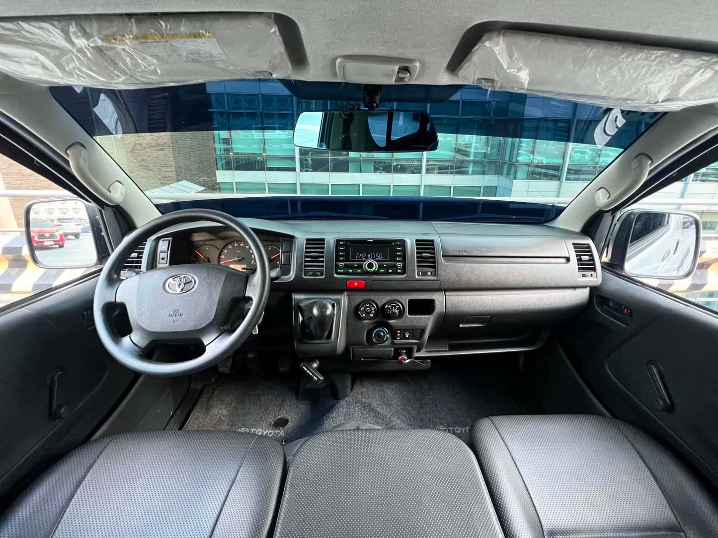 2019 Toyota HiAce Commuter 3.0, Manual, Diesel