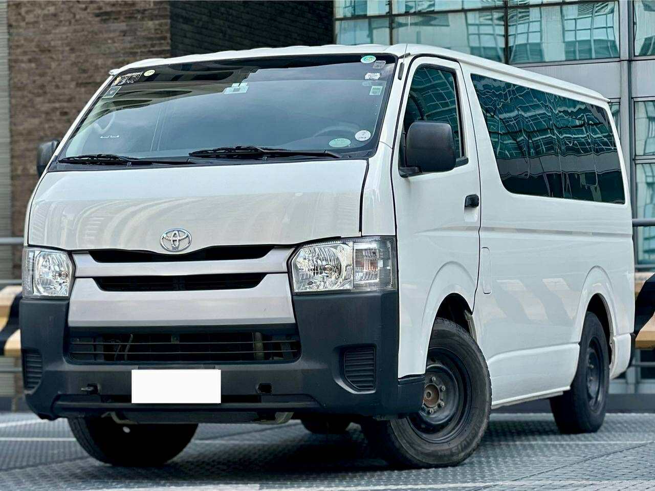 2017 Toyota Commuter 3.0, Manual, Diesel