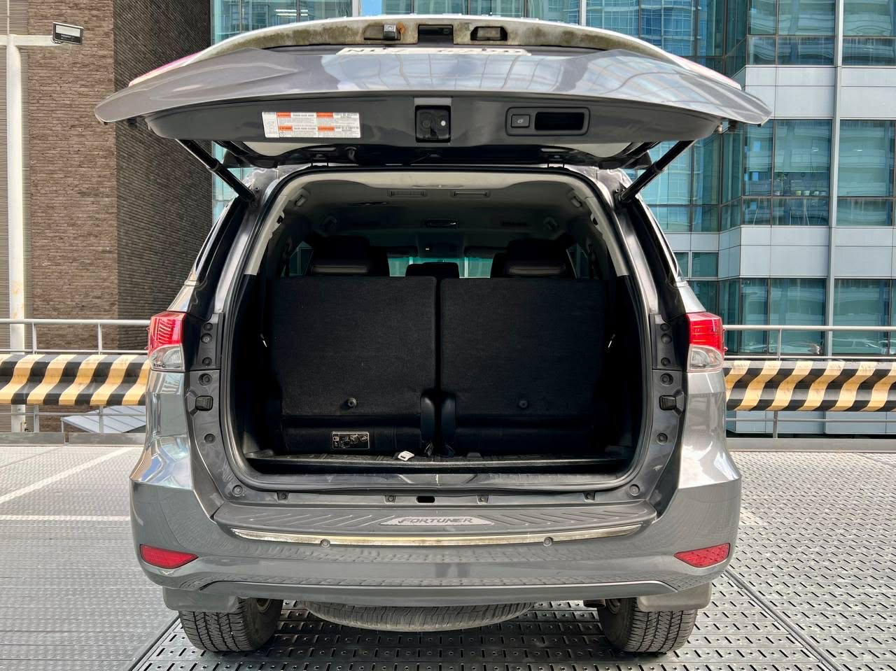 2016 Toyota Fortuner 2.4 V 4x2, Automatic, Diesel