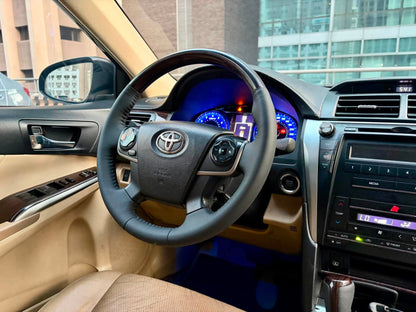 2018 Toyota Camry 2.5 V, Automatic, Gas
