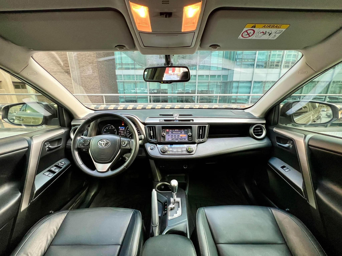2017 Toyota Rav4 Premium,   Automatic, Gas