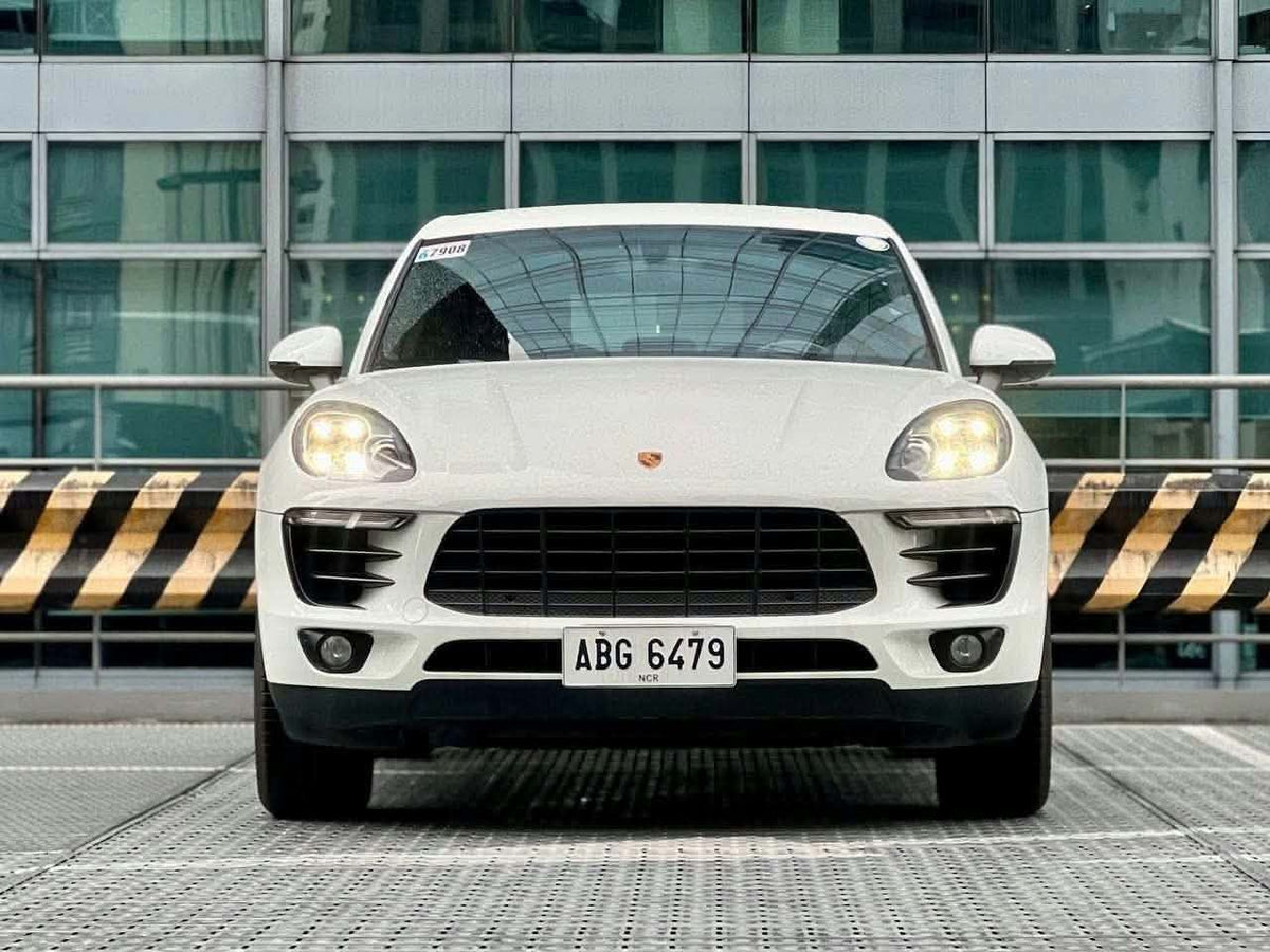 2015 Porsche Macan 2.0 Turbocharged AWD, Automatic, Gas