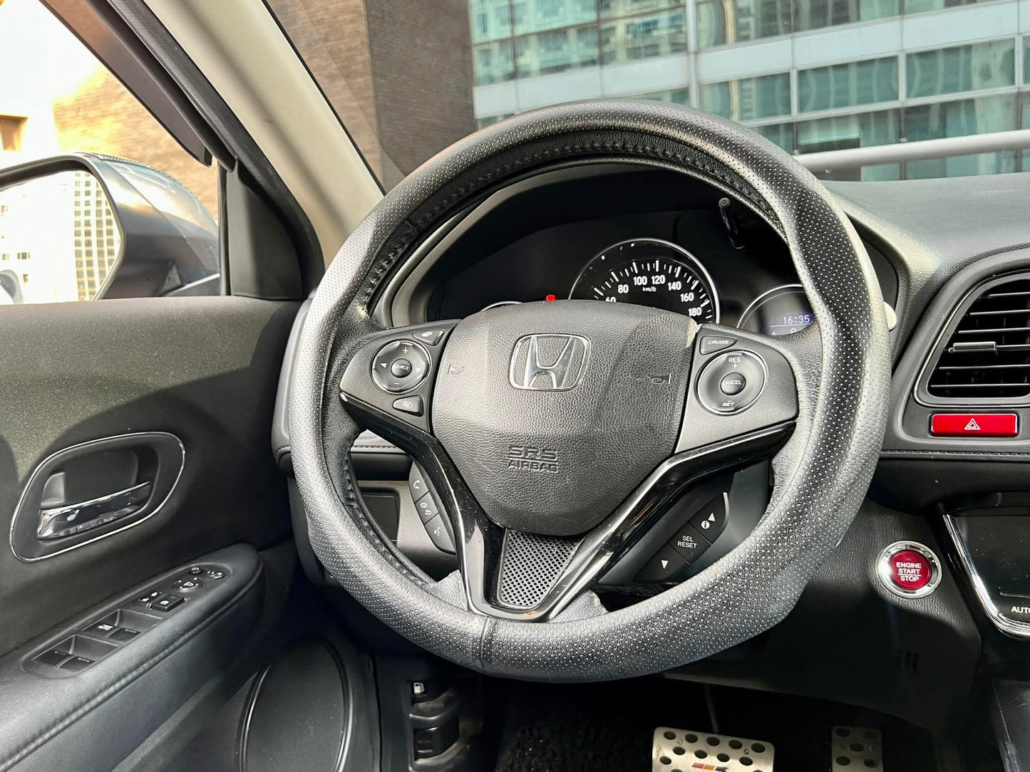 2016 Honda HRV 1.8, Automatic, Gas