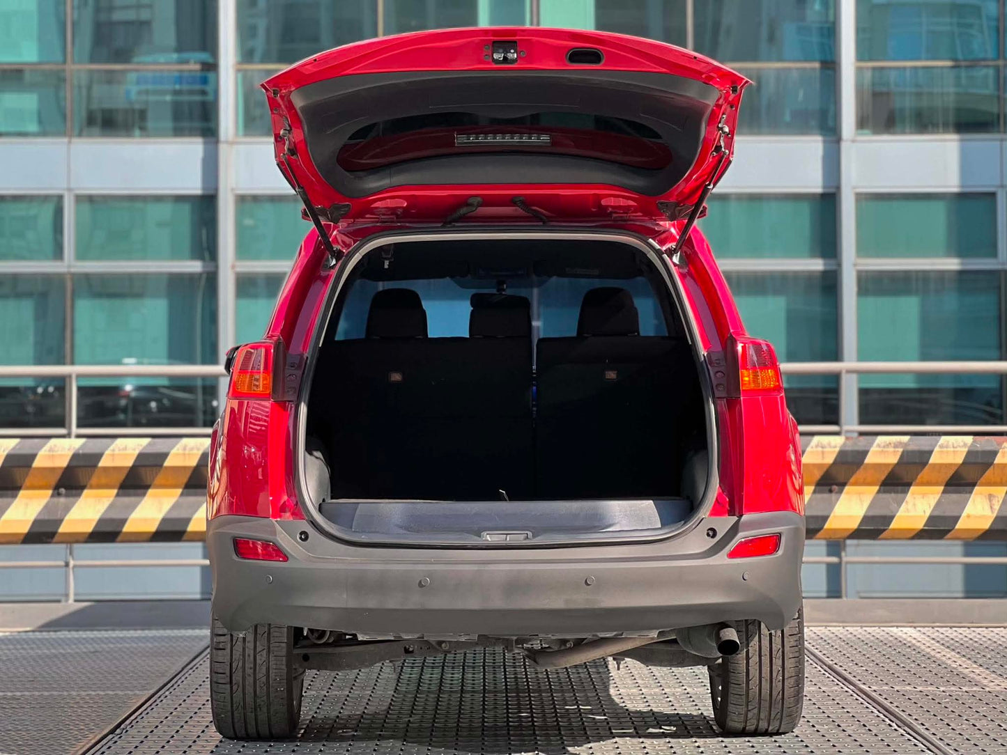 2014 Toyota RAV4 4x2, Automatic, Gas