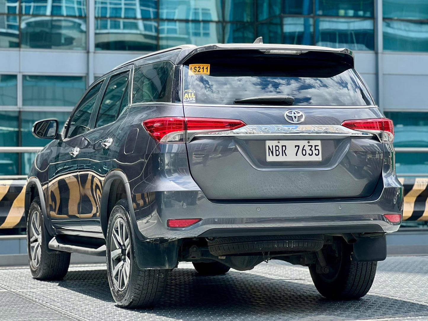 2018  Toyota Fortuner V 4x2 2.4, Automatic, Diesel