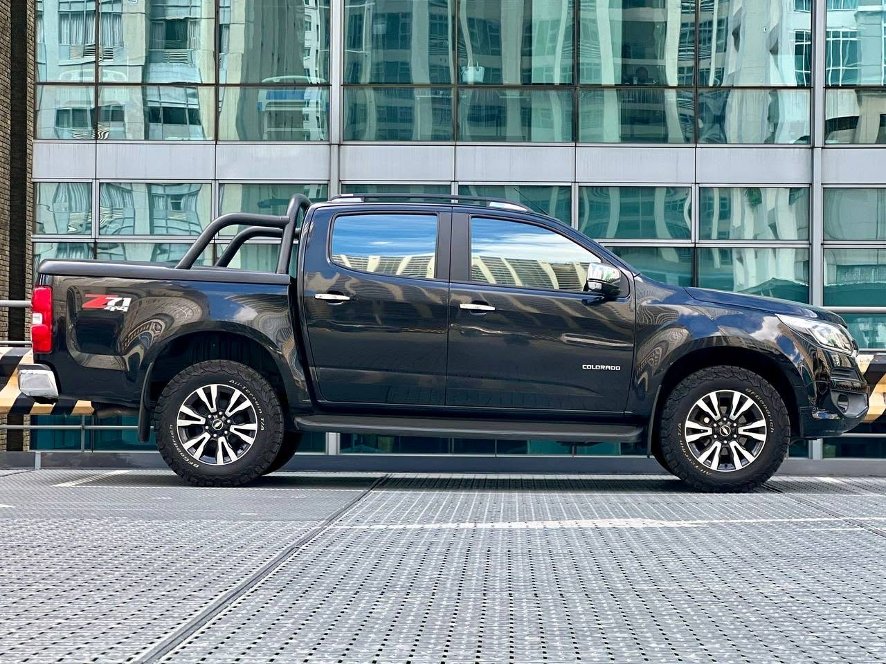 2019 Chevrolet Colorado 4x4 LTZ,  Automatic, Diesel