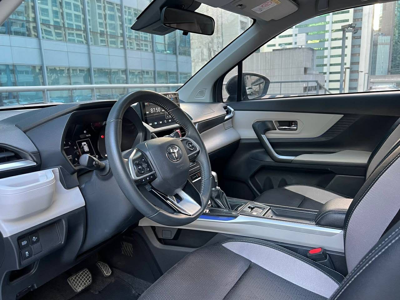 2024 Toyota Veloz 1.5 V,  Automatic, Gas