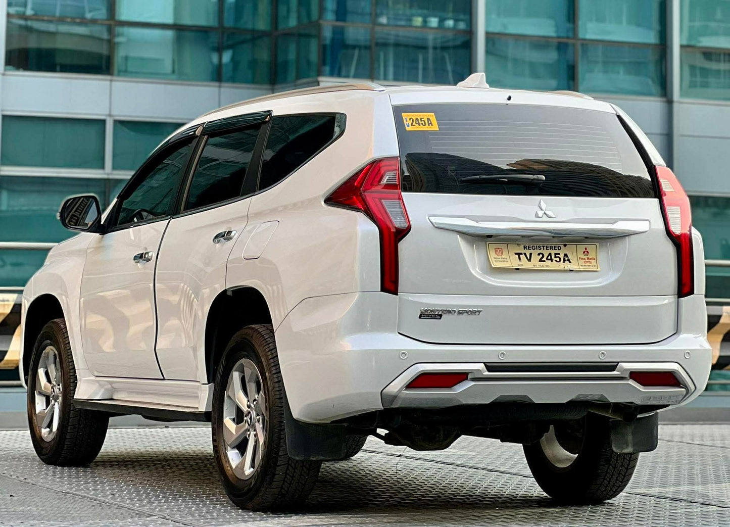 2025 Mitsubishi Montero GLX, Manual, Diesel