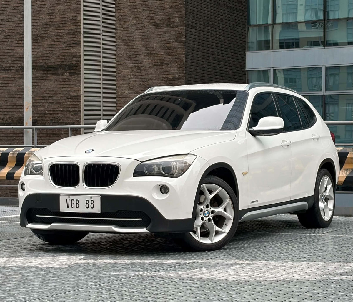 2011 BMW X1 sDrive18i, Automatic, Gas