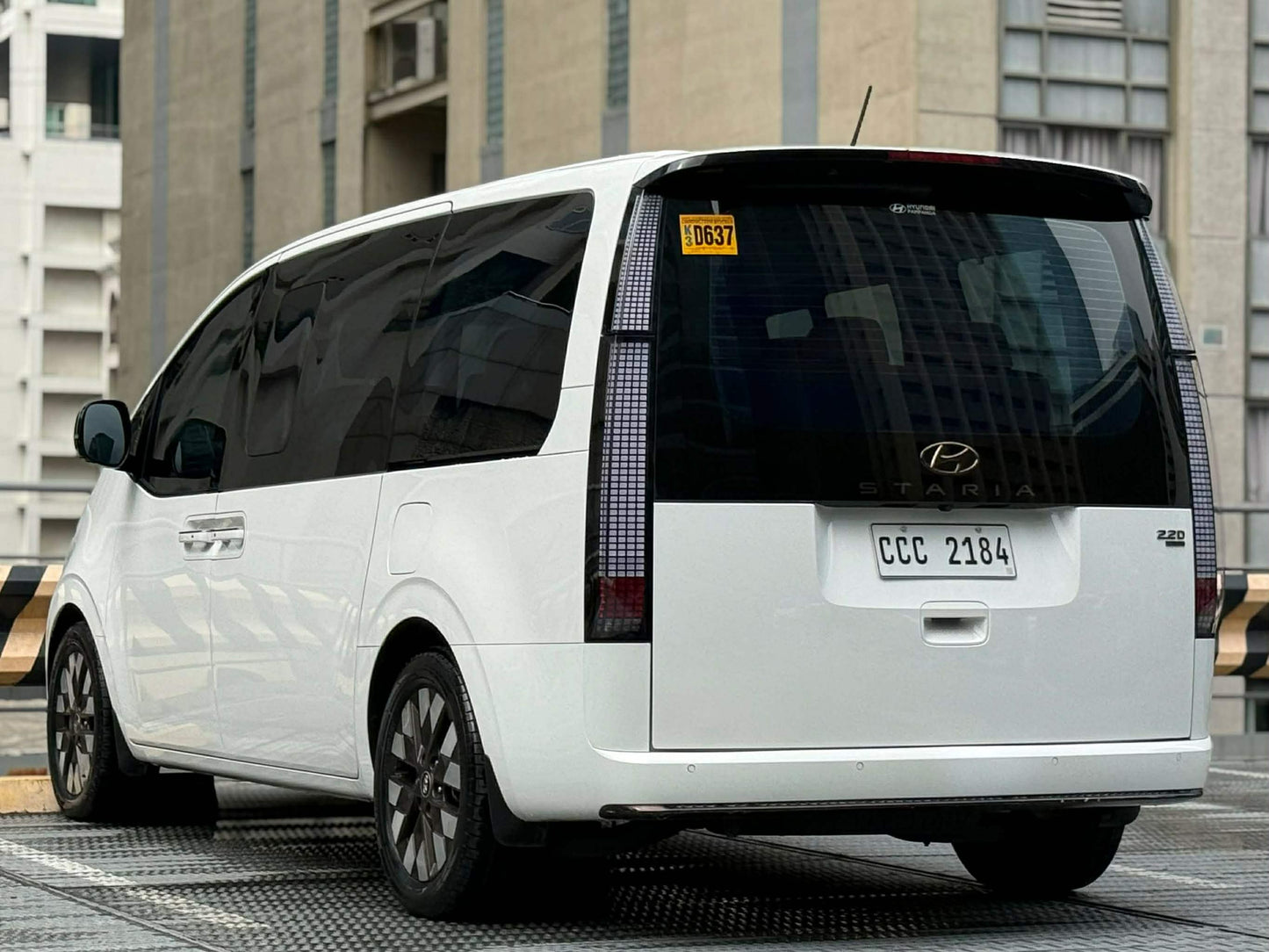 2024 Hyundai Staria Premium+ AWD 2.2, Automatic, Diesel