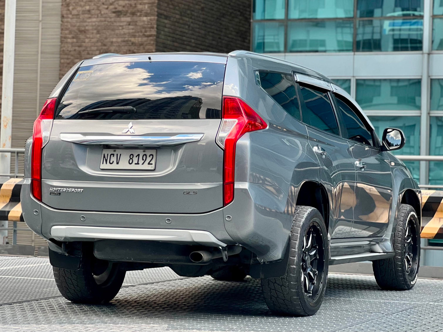 2017 Mitsubishi Montero GLS Sport 2.5, Automatic, Diesel
