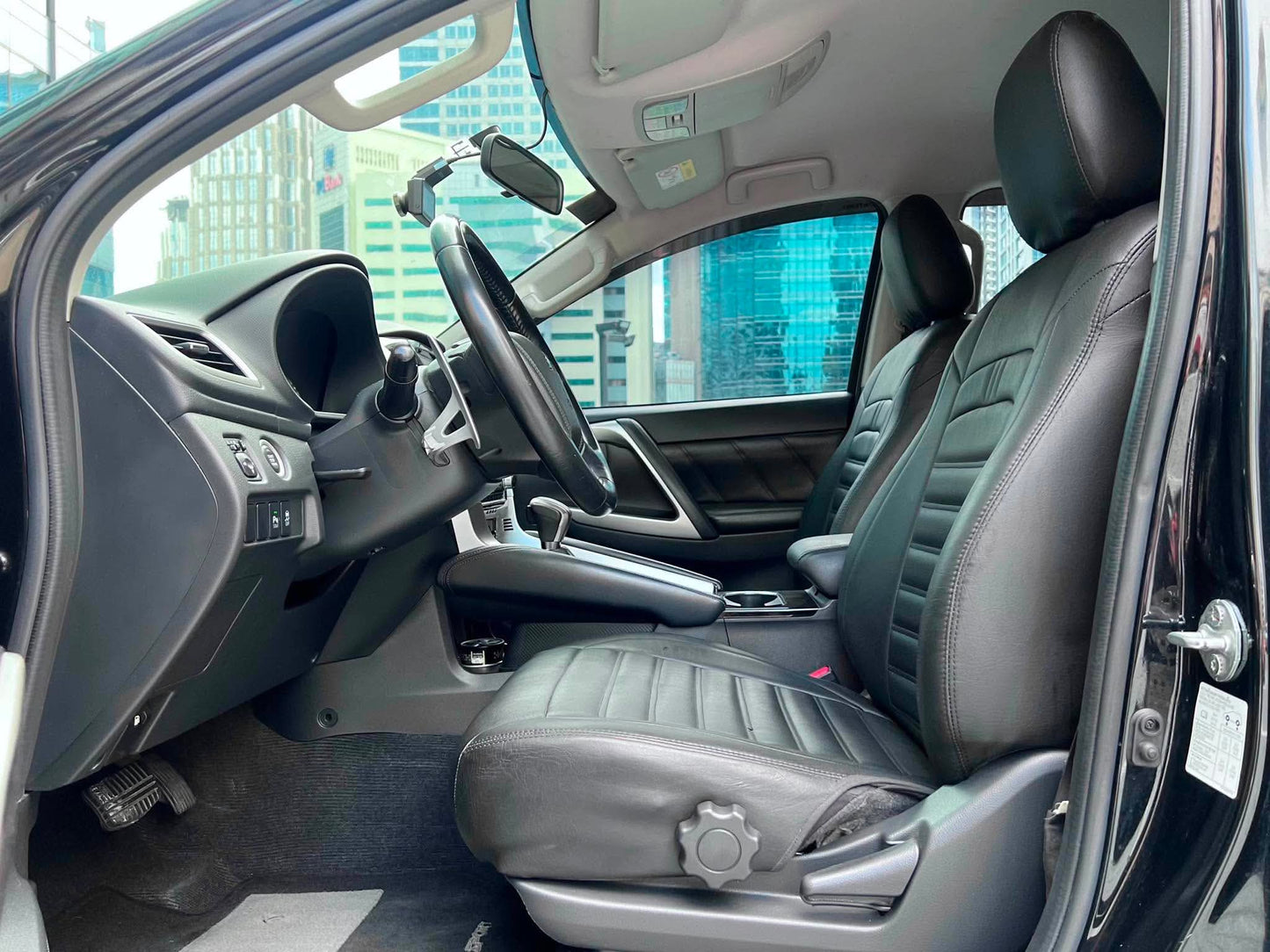 2020 Mitsubishi Montero Sport GLS,Automatic Diesel