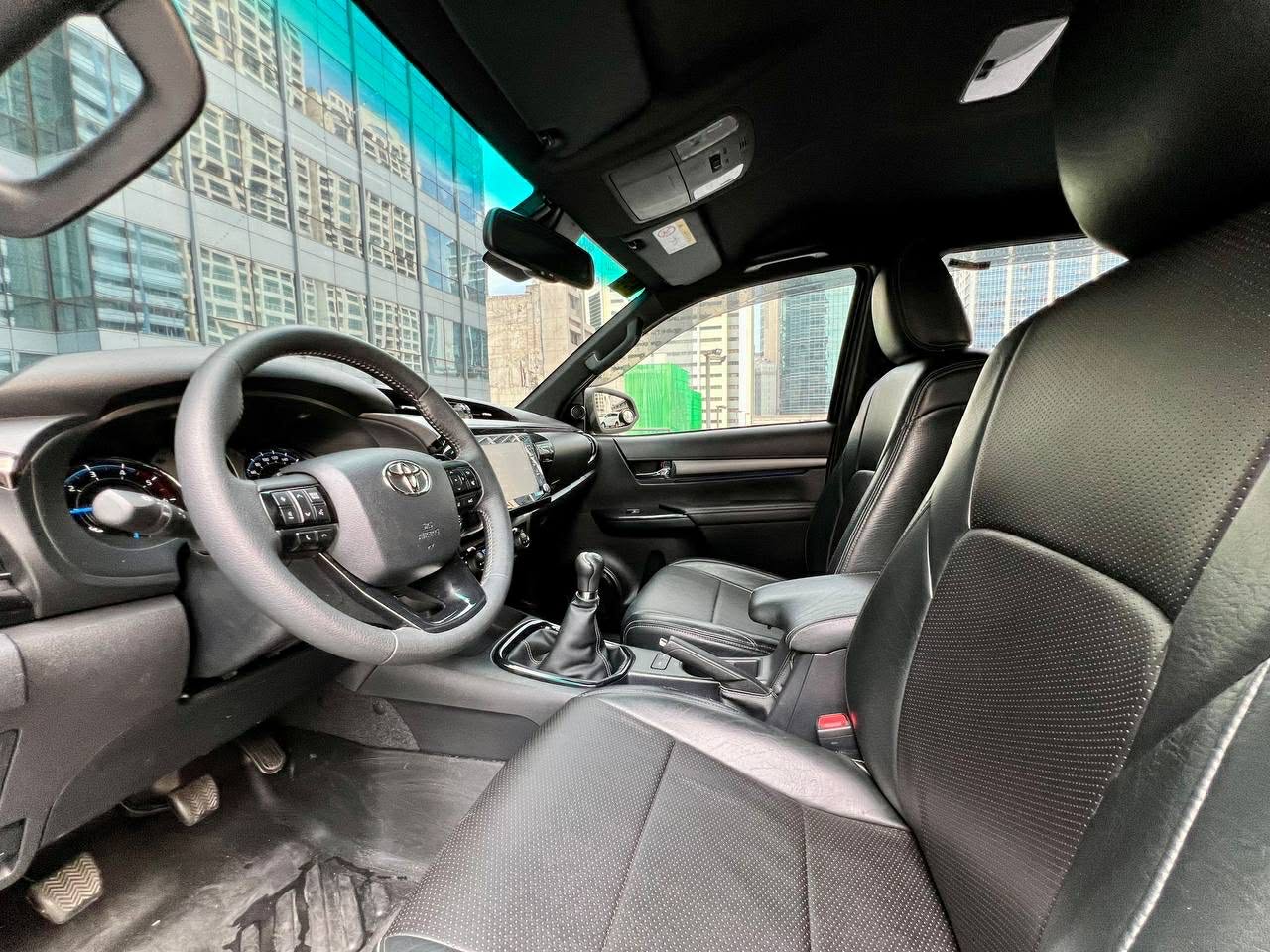 2023 Toyota Hilux V Conquest 2.4 4x2, Manual, Diesel