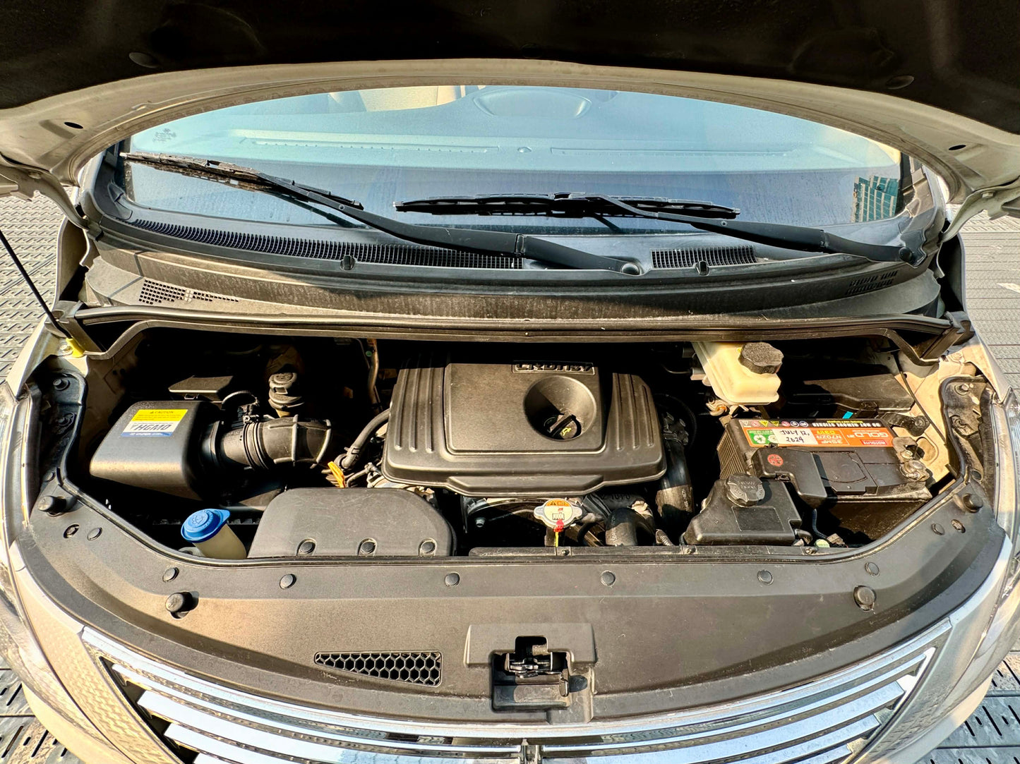 2015 Hyundai Grand Starex VGT 2.5, Automatic, Diesel