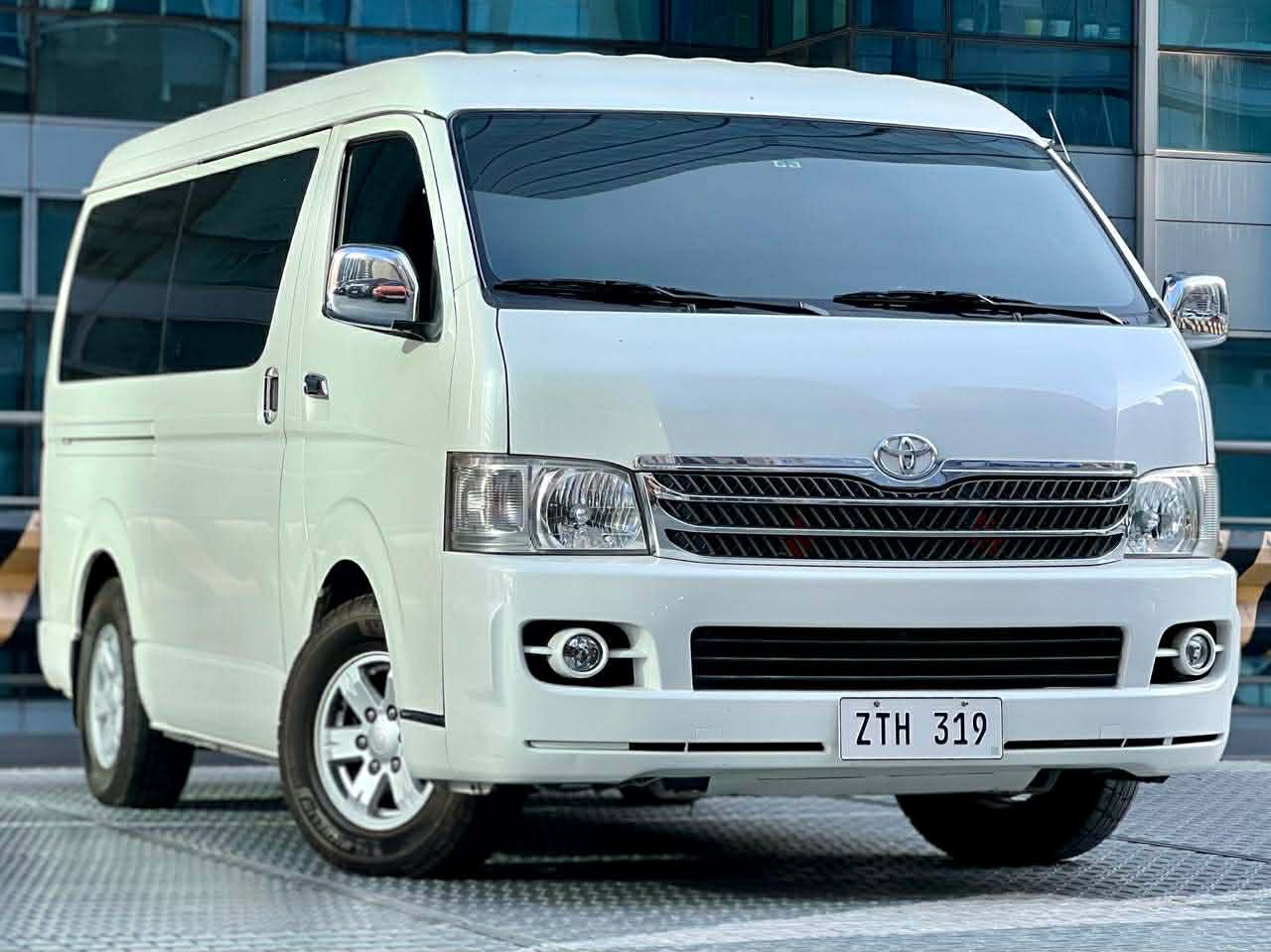 2008 Toyota Super Grandia Artista Van, Automatic, Diesel
