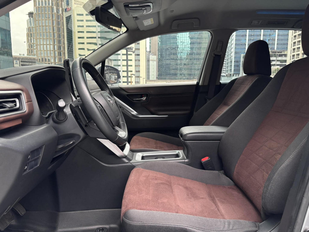2023 Toyota Innova Zenix 2.0 V, Automatic, Gas