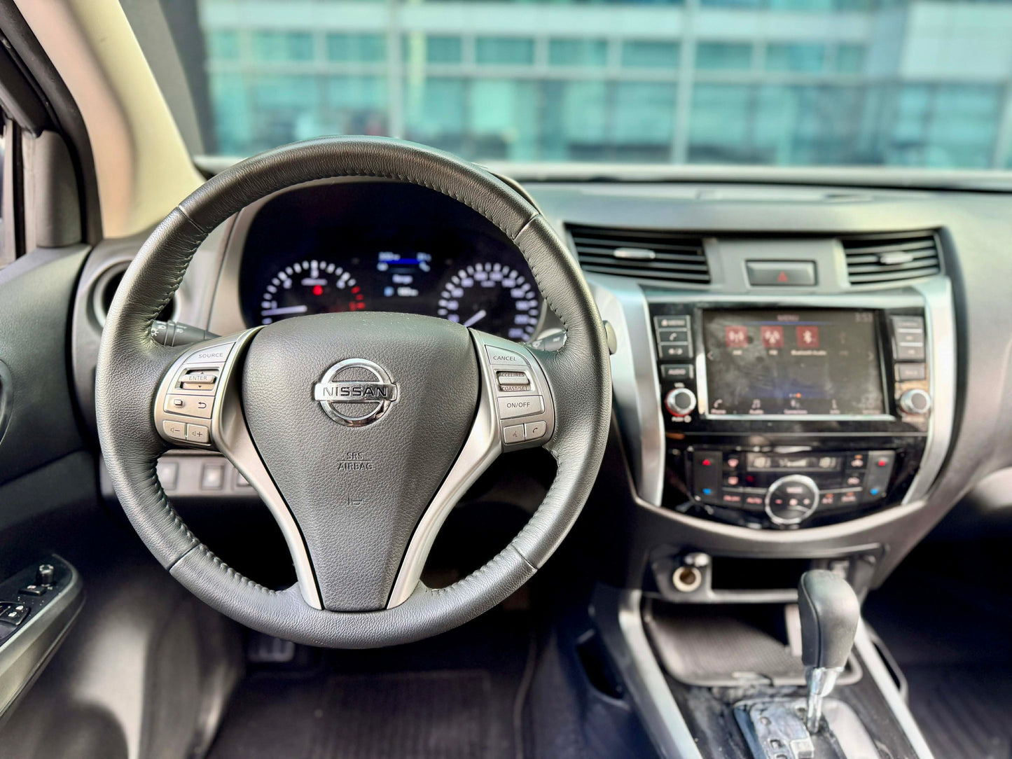 2020 Nissan Terra VL 4x2 2.5, Automatic, Diesel