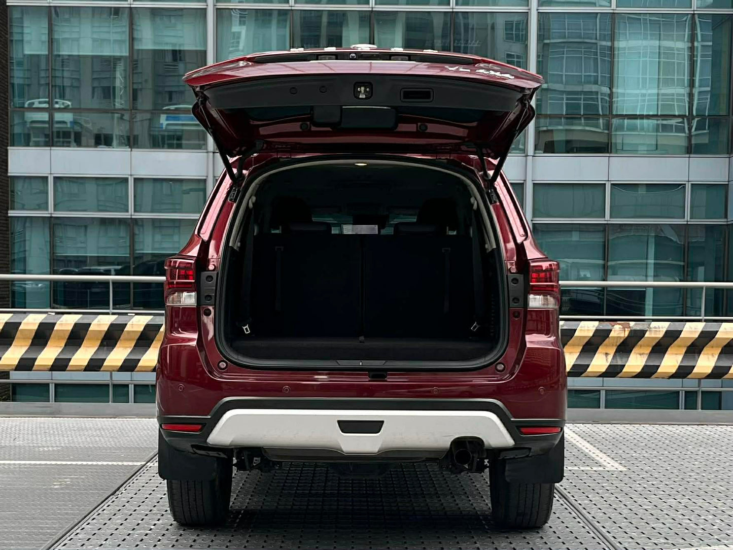 2022 Nissan Terra 2.5L VL 4x4, Automatic, Diesel