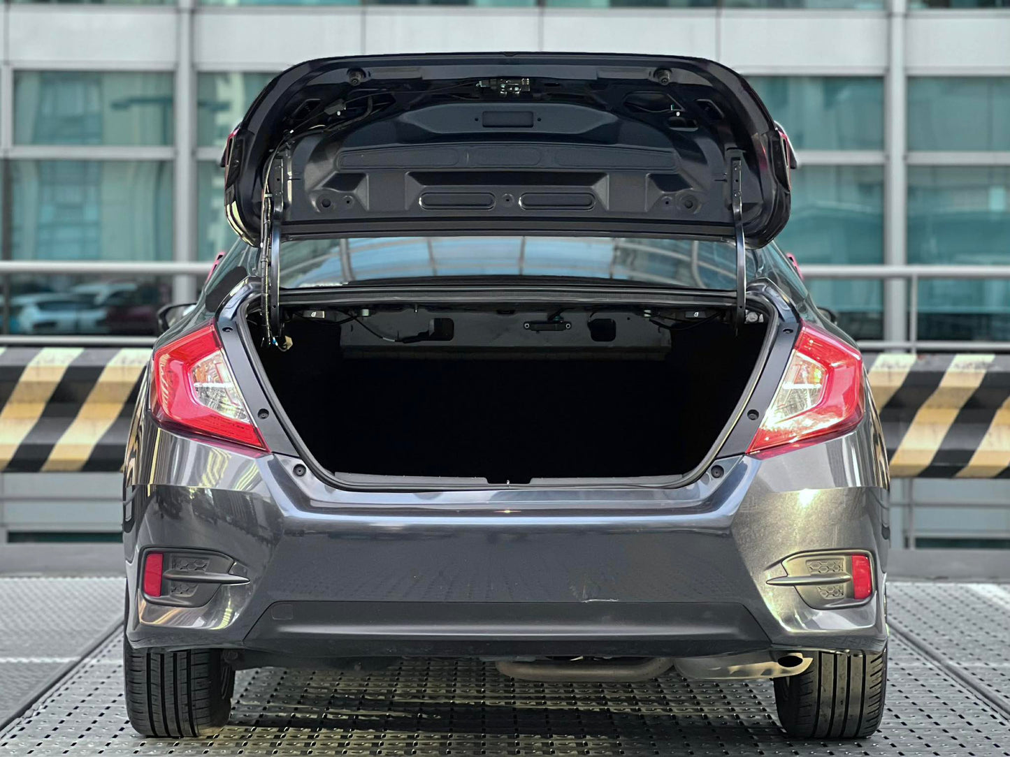 2020 Honda Civic 1.8 E, Automatic, Gas