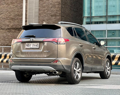 2017 Toyota Rav4 Premium,   Automatic, Gas