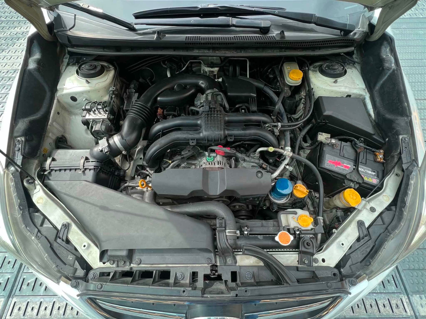 2014 Subaru XV 2.0i-S Premium, Automatic, Gas