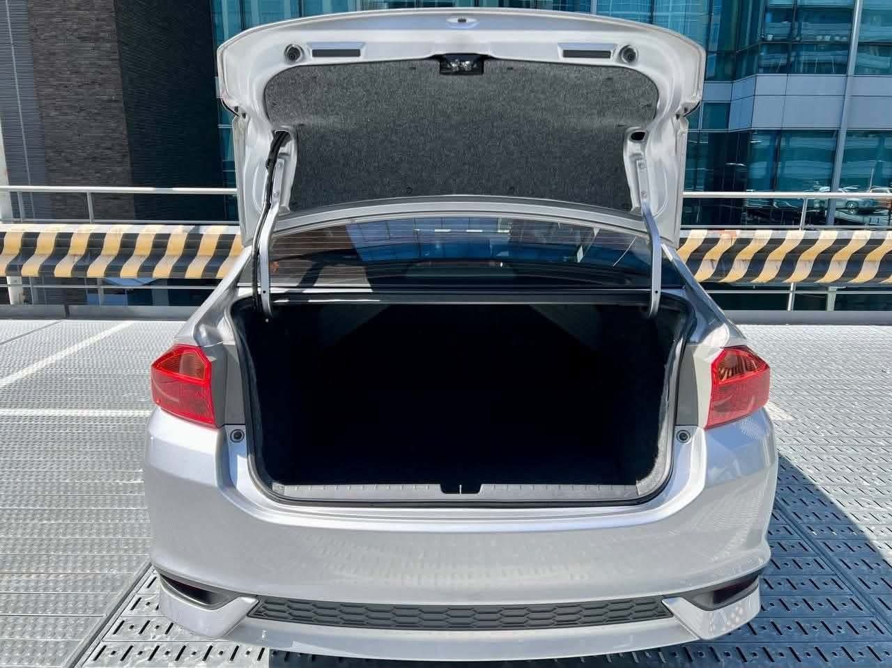 2020 Honda City 1.5 VX Navi,  Automatic, Gas