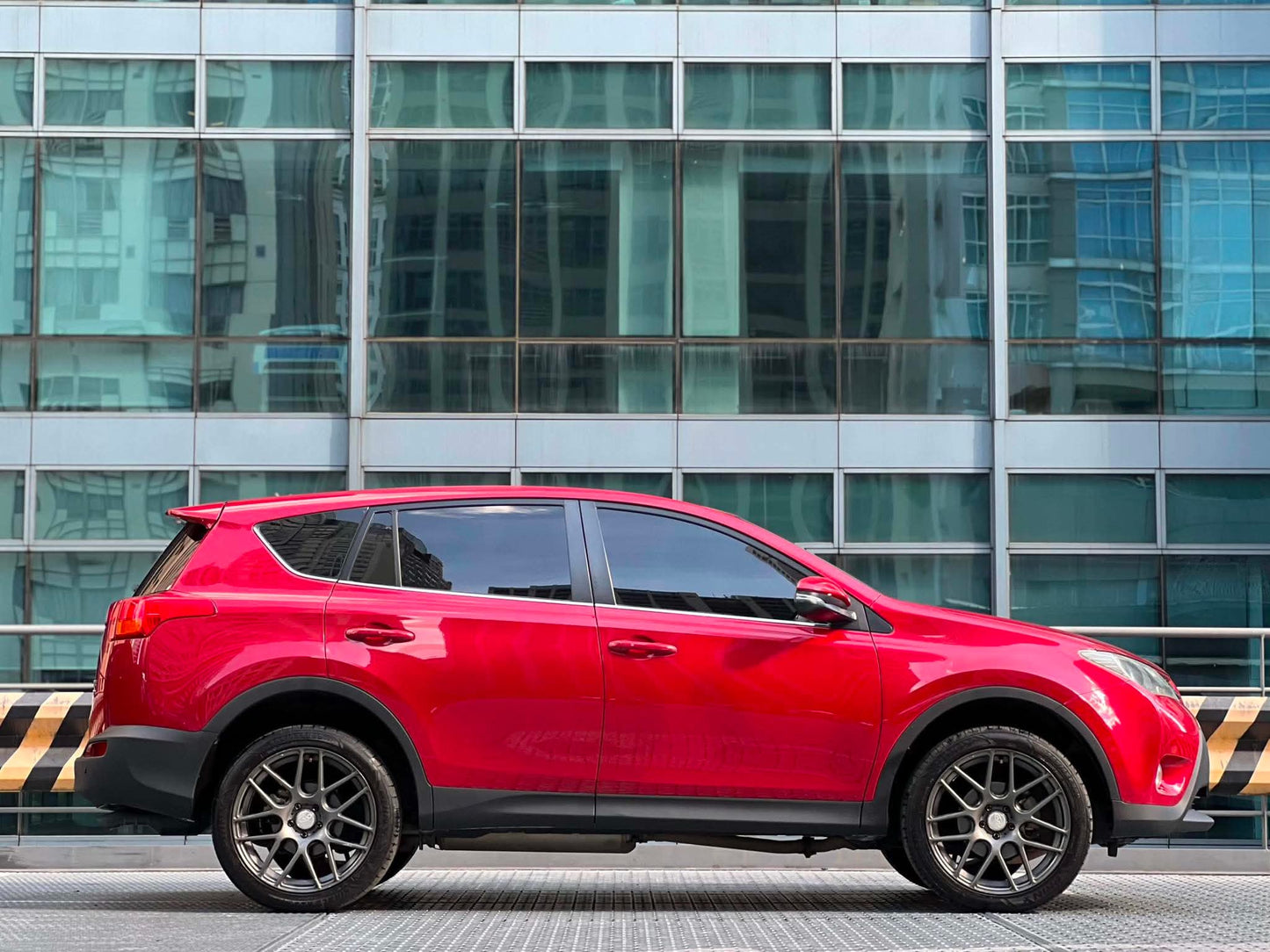 2014 Toyota RAV4 4x2, Automatic, Gas
