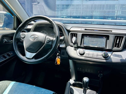 2016 Toyota Rav 4 4x2, Automatic, Gas