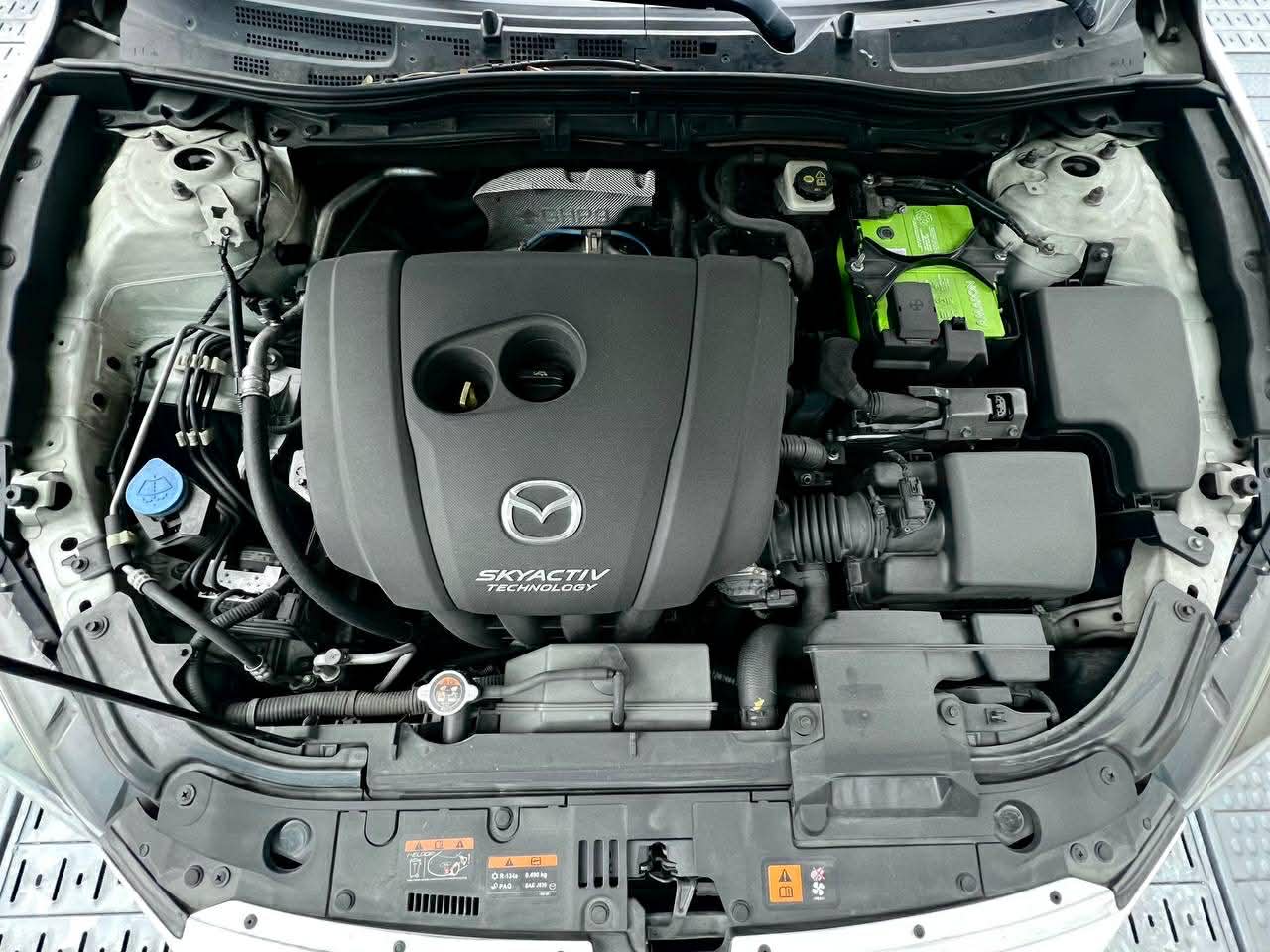 2017 Mazda 3 Speed 2.0 Hatchback, Automatic, Gas