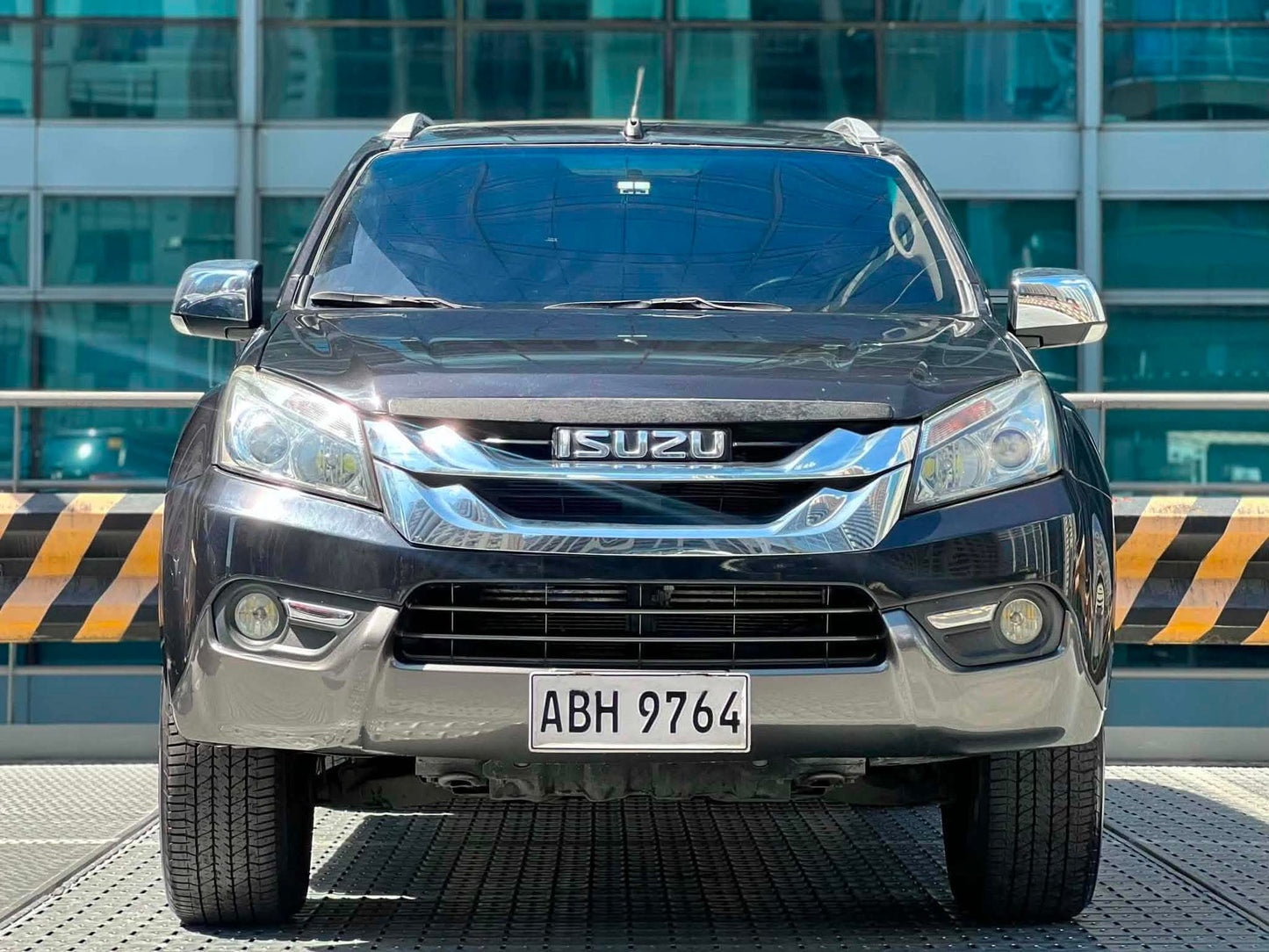 2015 Isuzu MUX 2.5 LSA 4x4, Automatic, Diesel