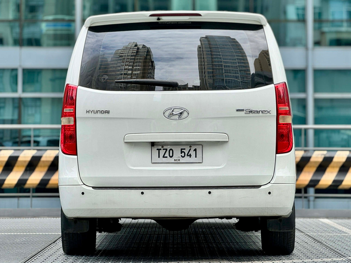 2012 Hyundai Grand Starex 2.5, Automatic, Diesel