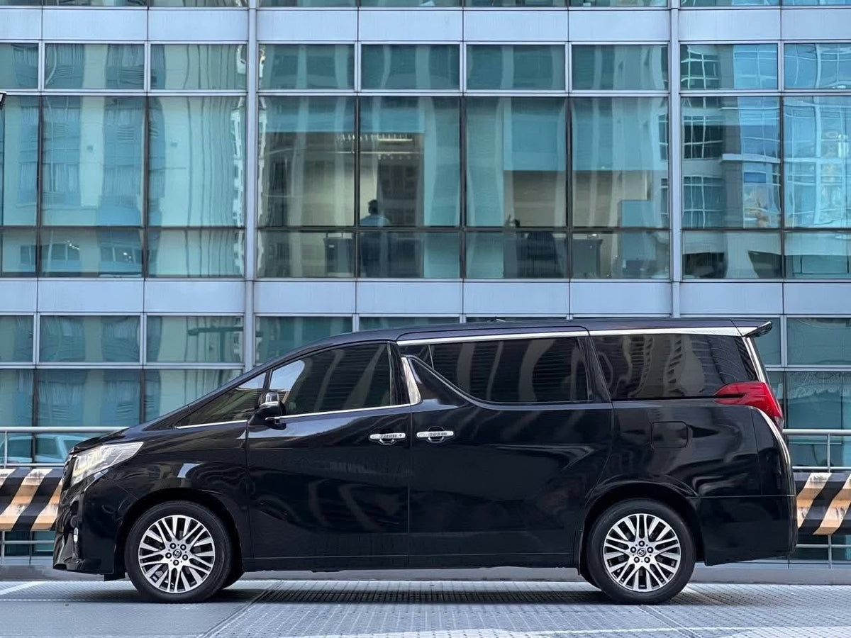 2017 Toyota Alphard 3.5 V6, Automatic, Gas