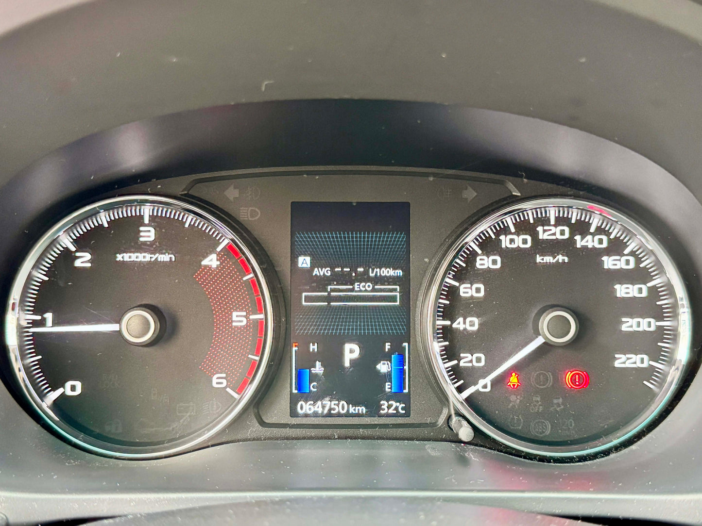 2016 Mitsubishi Montero GLS Premium 2.5, Automatic, Diesel