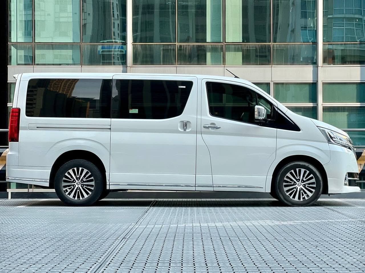 2019 Toyota Hiace Super Grandia Leather 2.8L,  Automatic, Diesel