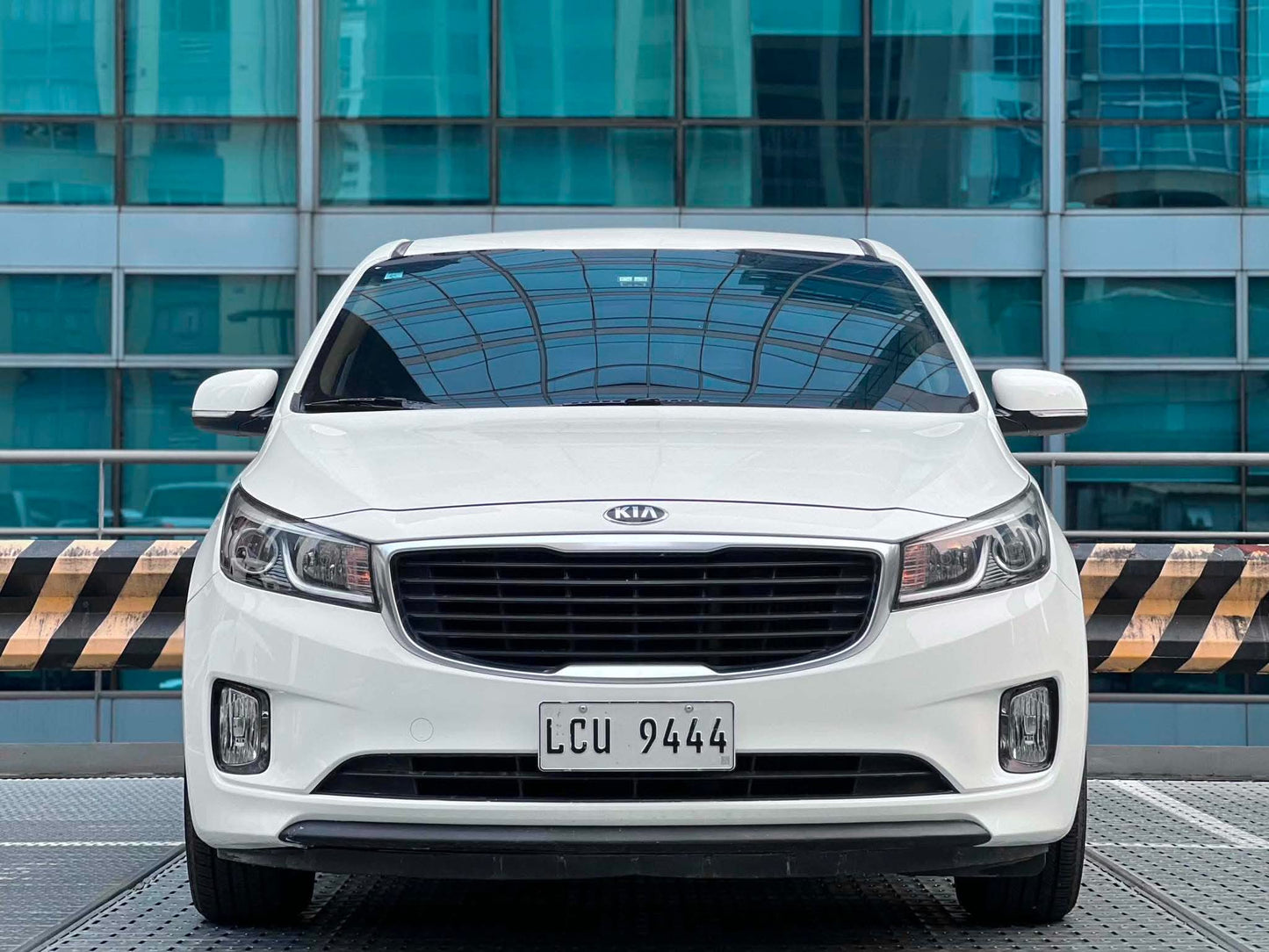 2016 Kia Carnival 2.2, Automatic, Diesel