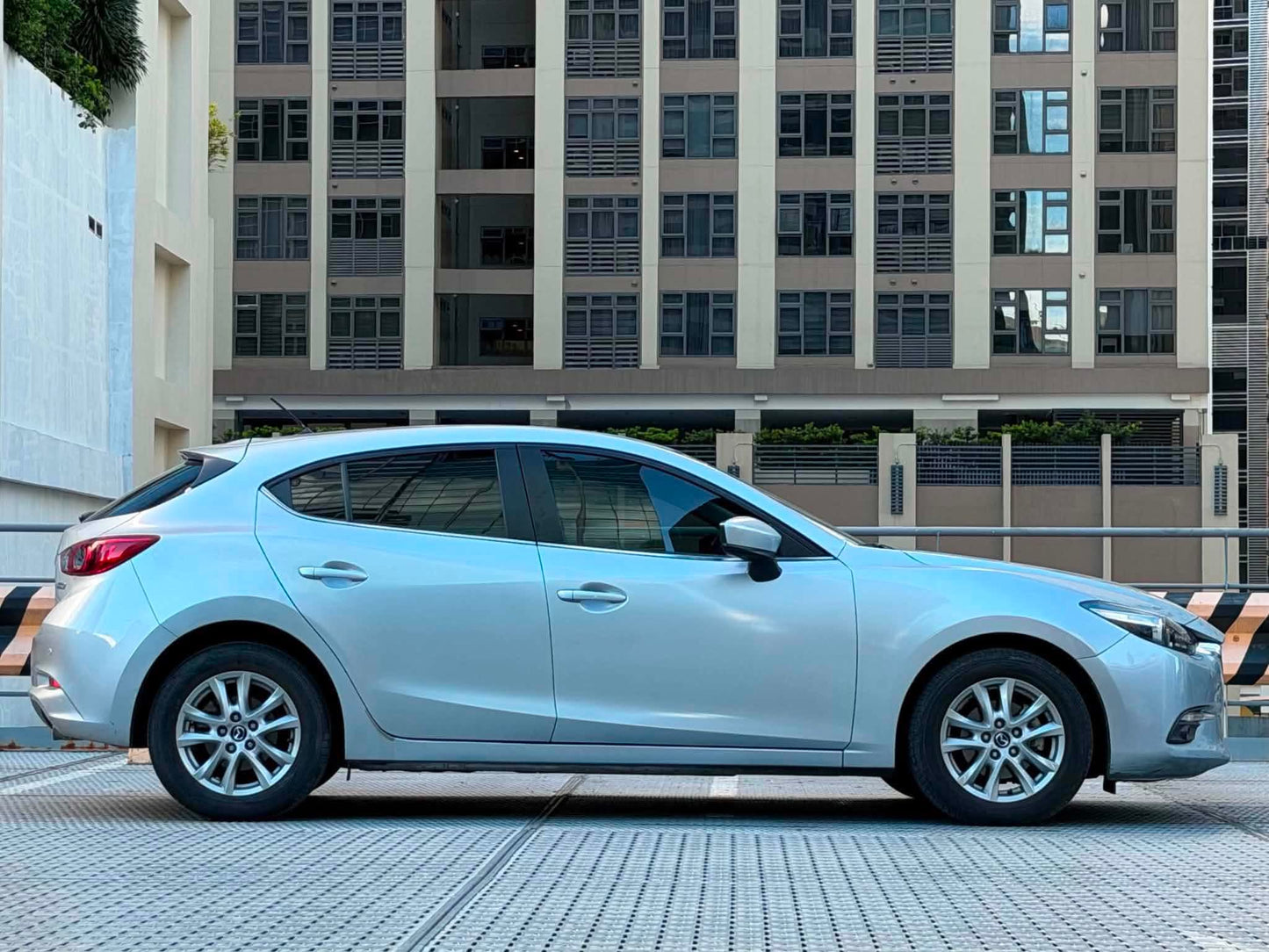 2017 Mazda 3 1.5 Hatchback, Automatic, Gas