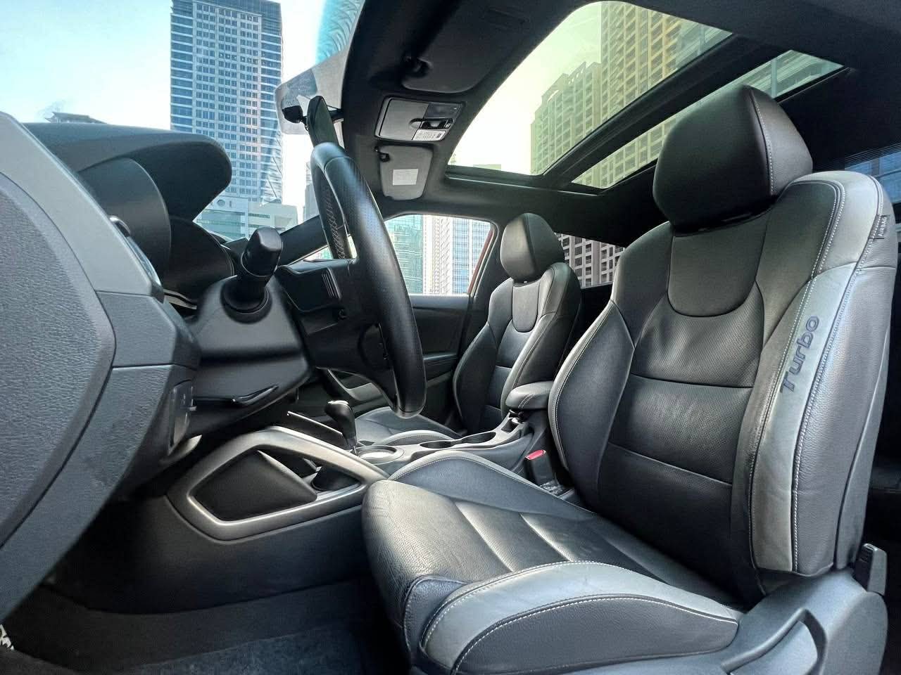 2017 Hyundai Veloster 1.6 Turbo, Automatic, Gas