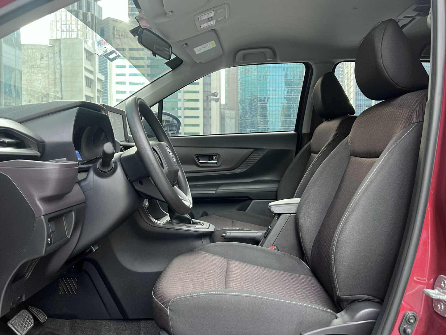 2024 Toyota Avanza 1.3 E Automatic, Gas